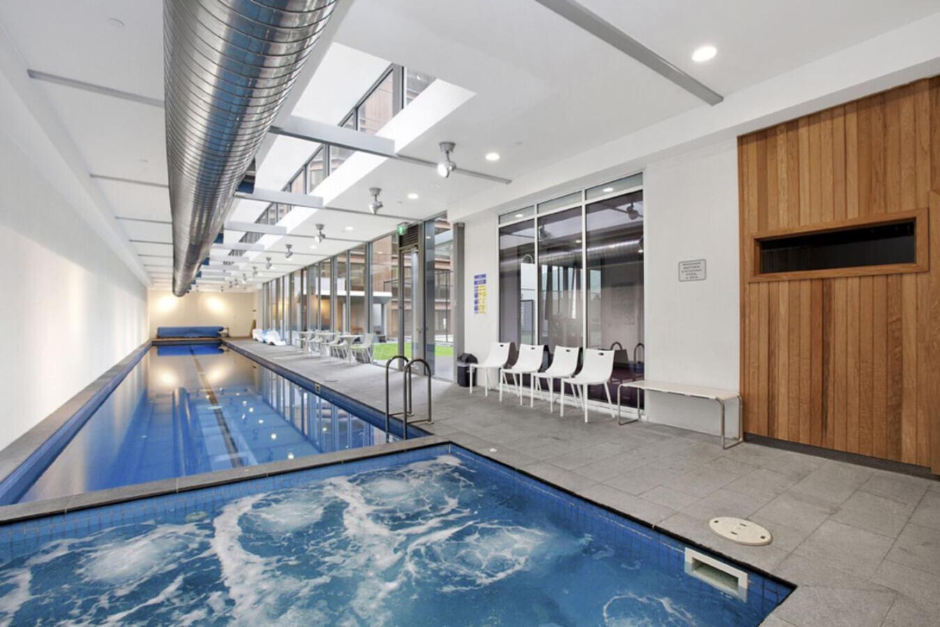 Wow Apartment On Swanston Мелбърн Екстериор снимка